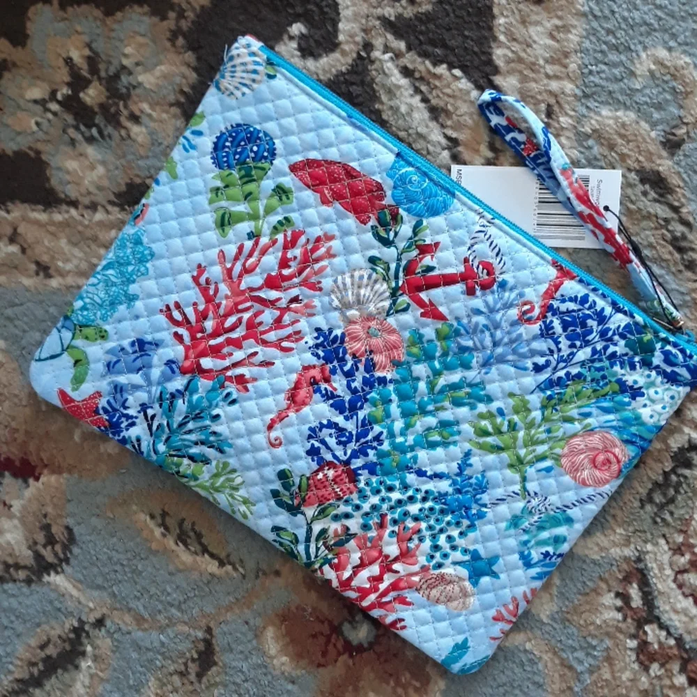 7x*Host Pick*Vera Bradley adorable wristlet - Picture 7 of 16